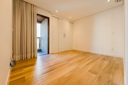 Apartamento à venda com 106m², 3 quartos e 2 vagas Apartamento à venda com 106m², 3 quartos e 2 vagasSuíte