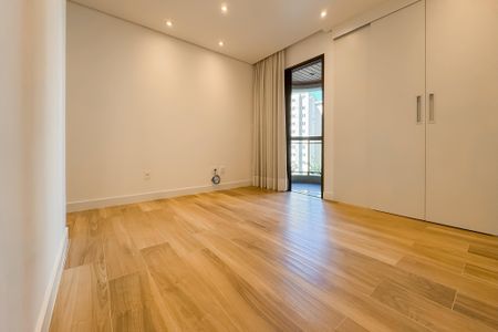 Apartamento à venda com 106m², 3 quartos e 2 vagas Apartamento à venda com 106m², 3 quartos e 2 vagasSuíte