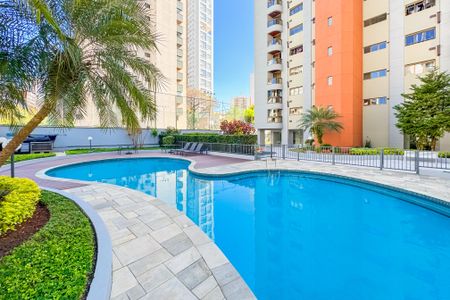 Apartamento à venda com 106m², 3 quartos e 2 vagas Apartamento à venda com 106m², 3 quartos e 2 vagasPiscina