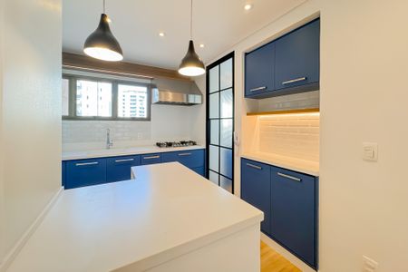 Apartamento à venda com 106m², 3 quartos e 2 vagas Apartamento à venda com 106m², 3 quartos e 2 vagasCozinha