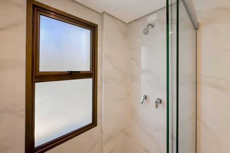 Apartamento à venda com 106m², 3 quartos e 2 vagas Apartamento à venda com 106m², 3 quartos e 2 vagasBanheiro da Suíte