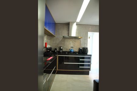 Apartamento para alugar com 116m², 3 quartos e 2 vagasCozinha