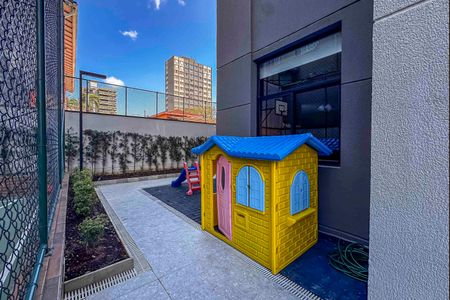 Apartamento à venda com 87m², 2 quartos e 2 vagas Apartamento à venda com 87m², 2 quartos e 2 vagasÁrea comum - Playground