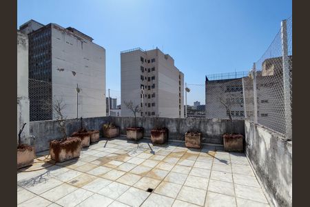 Apartamento à venda com 102m², 4 quartos e 1 vaga Apartamento à venda com 102m², 4 quartos e 1 vagaTerraço