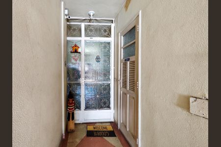 Apartamento à venda com 102m², 4 quartos e 1 vaga Apartamento à venda com 102m², 4 quartos e 1 vagaEntrada