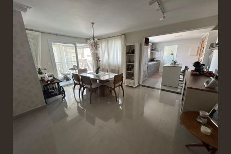 Apartamento à venda com 118m², 3 quartos e 2 vagas Apartamento à venda com 118m², 3 quartos e 2 vagasSala