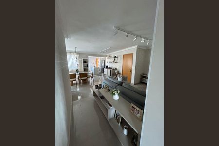 Apartamento à venda com 118m², 3 quartos e 2 vagas Apartamento à venda com 118m², 3 quartos e 2 vagasSala