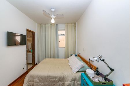 Apartamento à venda com 137m², 3 quartos e 2 vagas Apartamento à venda com 137m², 3 quartos e 2 vagasSuíte 3