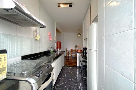 Apartamento à venda com 115m², 3 quartos e sem vaga Apartamento à venda com 115m², 3 quartos e sem vagaCozinha