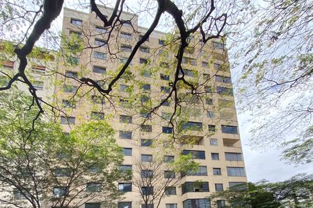 Apartamento à venda com 115m², 3 quartos e sem vaga Apartamento à venda com 115m², 3 quartos e sem vagaFachada