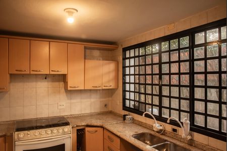 Casa para alugar com 250m², 4 quartos e 2 vagasCozinha