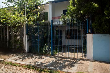 Casa para alugar com 250m², 4 quartos e 2 vagasFachada