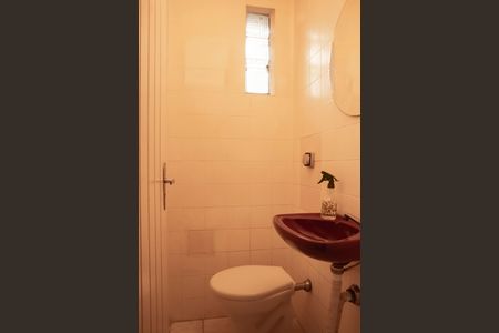 Casa para alugar com 250m², 4 quartos e 2 vagasLavabo