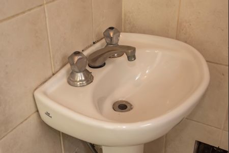 Casa para alugar com 250m², 4 quartos e 2 vagasEdícula - Banheiro