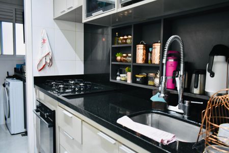 Apartamento à venda com 97m², 2 quartos e 1 vaga Apartamento à venda com 97m², 2 quartos e 1 vagaCozinha