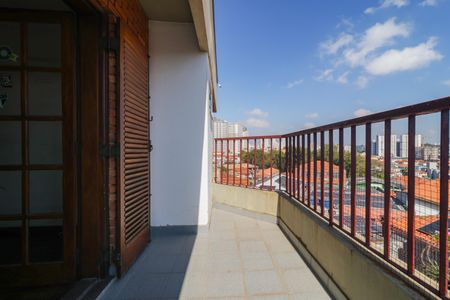 Casa à venda com 504m², 4 quartos e 8 vagasVaranda da Suíte 3