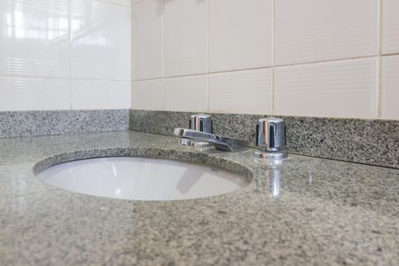 Casa à venda com 504m², 4 quartos e 8 vagasBanheiro da Suíte 2