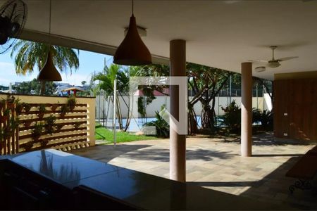 Apartamento à venda com 67m², 2 quartos e 2 vagas Apartamento à venda com 67m², 2 quartos e 2 vagasÁrea comum - Churrasqueira