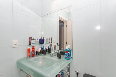 Casa de condomínio à venda com 157m², 3 quartos e 3 vagasBanheiro da Suíte