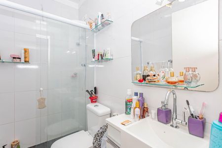 Casa de condomínio à venda com 157m², 3 quartos e 3 vagasBanheiro Social