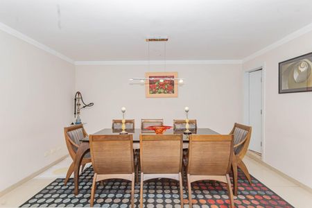 Casa de condomínio à venda com 157m², 3 quartos e 3 vagasSala