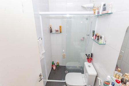 Casa de condomínio à venda com 157m², 3 quartos e 3 vagasBanheiro Social