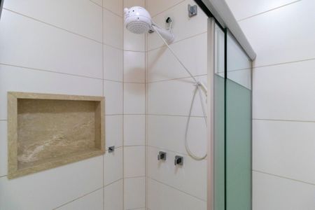 Casa à venda com 147m², 2 quartos e 4 vagas Casa à venda com 147m², 2 quartos e 4 vagasBanheiro social