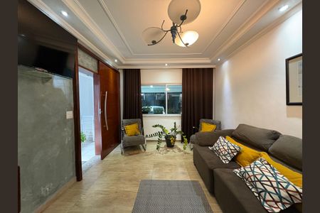 Casa à venda com 185m², 3 quartos e 2 vagas Casa à venda com 185m², 3 quartos e 2 vagasSala