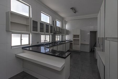 Apartamento para alugar com 600m², 6 quartos e 3 vagascozinha_1