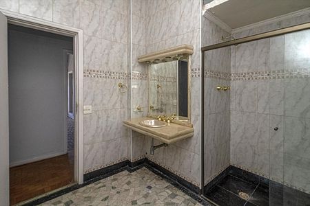 Apartamento para alugar com 600m², 6 quartos e 3 vagasbanheiro social_3