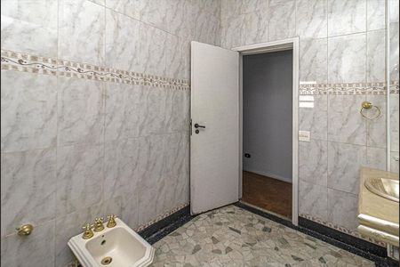 Apartamento para alugar com 600m², 6 quartos e 3 vagasbanheiro social_4