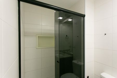 Apartamento à venda com 66m², 3 quartos e 1 vaga Apartamento à venda com 66m², 3 quartos e 1 vagaBanheiro Social