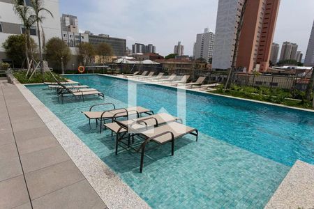 Apartamento à venda com 66m², 3 quartos e 1 vaga Apartamento à venda com 66m², 3 quartos e 1 vagaÁrea comum - Piscina