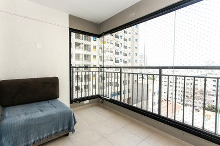 Apartamento à venda com 66m², 3 quartos e 1 vaga Apartamento à venda com 66m², 3 quartos e 1 vagaVaranda