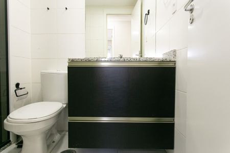 Apartamento à venda com 66m², 3 quartos e 1 vaga Apartamento à venda com 66m², 3 quartos e 1 vagaBanheiro Social