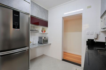 Apartamento à venda com 98m², 3 quartos e 2 vagas Apartamento à venda com 98m², 3 quartos e 2 vagasCozinha