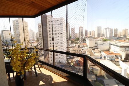 Apartamento para alugar com 340m², 5 quartos e 3 vagasVaranda