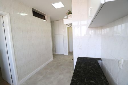 Apartamento para alugar com 340m², 5 quartos e 3 vagasÁrea de Serviço