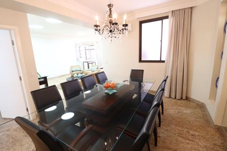 Apartamento para alugar com 340m², 5 quartos e 3 vagasCopa