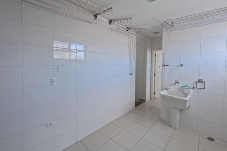 Apartamento para alugar com 480m², 5 quartos e 6 vagasÁrea de Serviço