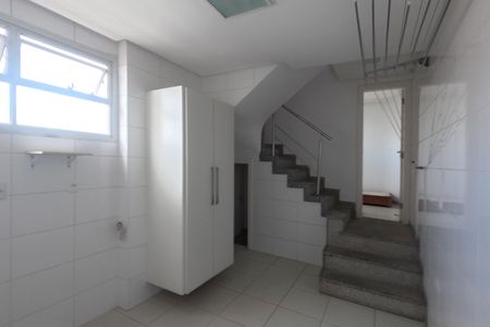 Apartamento para alugar com 480m², 5 quartos e 6 vagasÁrea de Serviço