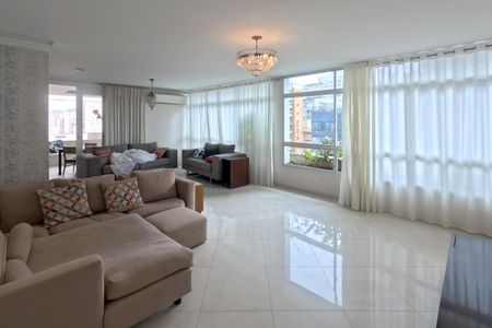 Apartamento para alugar com 480m², 5 quartos e 6 vagasQuarto