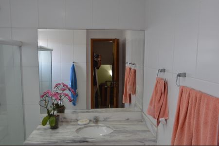 Apartamento à venda com 180m², 4 quartos e 1 vagaBanheiro 1