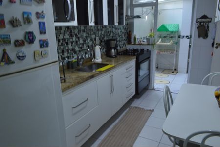 Apartamento à venda com 180m², 4 quartos e 1 vagaCozinha