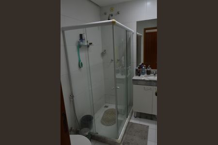 Apartamento à venda com 180m², 4 quartos e 1 vagaBanheiro da Suíte