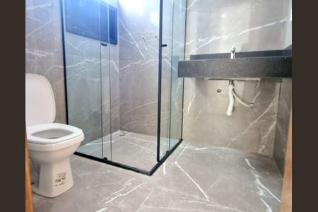 Casa à venda com 250m², 3 quartos e 3 vagasBanheiro