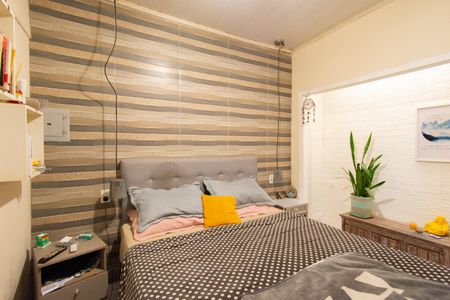 Casa à venda com 176m², 4 quartos e 2 vagas Casa à venda com 176m², 4 quartos e 2 vagasQuarto 1