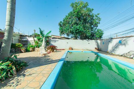 Casa à venda com 176m², 4 quartos e 2 vagas Casa à venda com 176m², 4 quartos e 2 vagasÁrea Externa