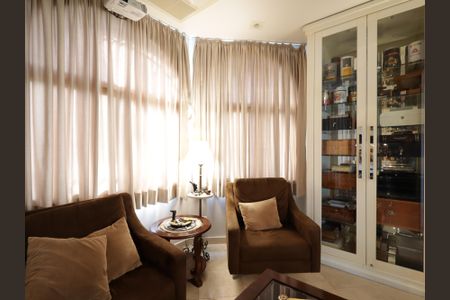 Apartamento à venda com 425m², 5 quartos e 6 vagasSala intima