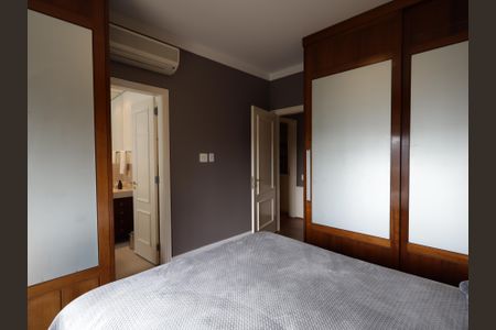 Apartamento à venda com 425m², 5 quartos e 6 vagasSuíte 2